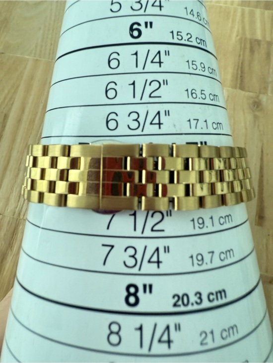 Waldor & co delight 32 Chelsea gold tone watch NEW BATTERY main image 6